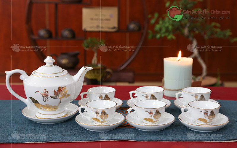 Bộ Trà Đèn Thần Sen Vàng